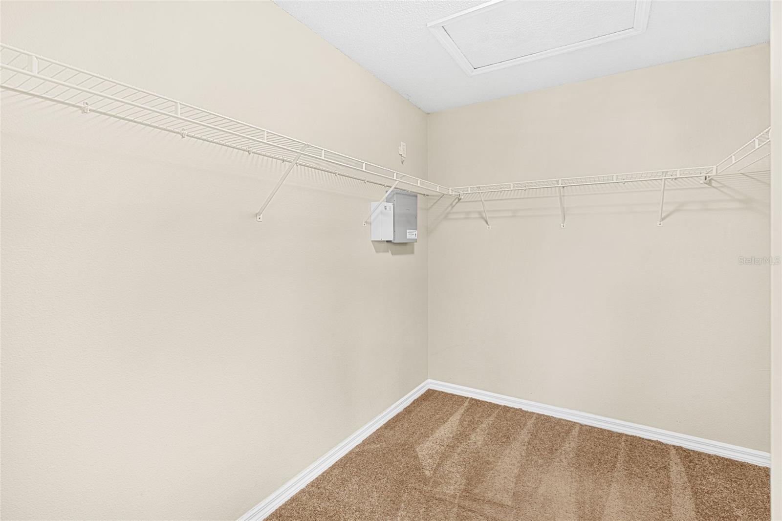 1015 SENECA FALLS DR, ORLANDO, FL, 32828