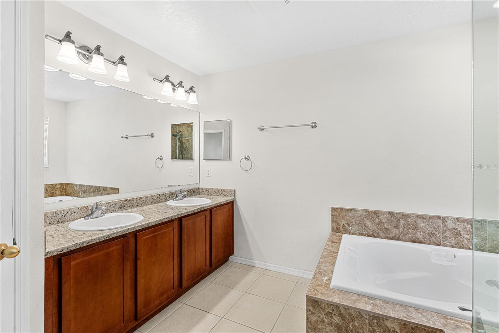 1015 SENECA FALLS DR, ORLANDO, FL, 32828