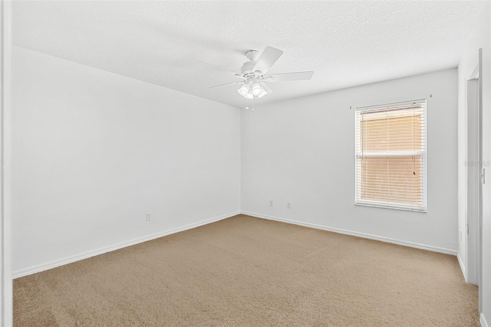 1015 SENECA FALLS DR, ORLANDO, FL, 32828