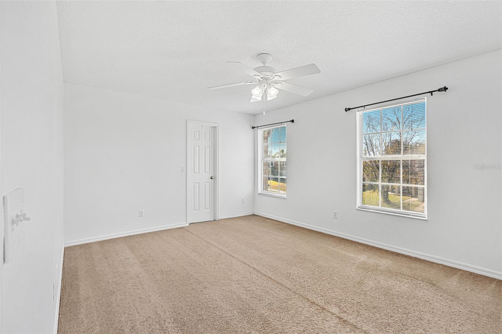 1015 SENECA FALLS DR, ORLANDO, FL, 32828