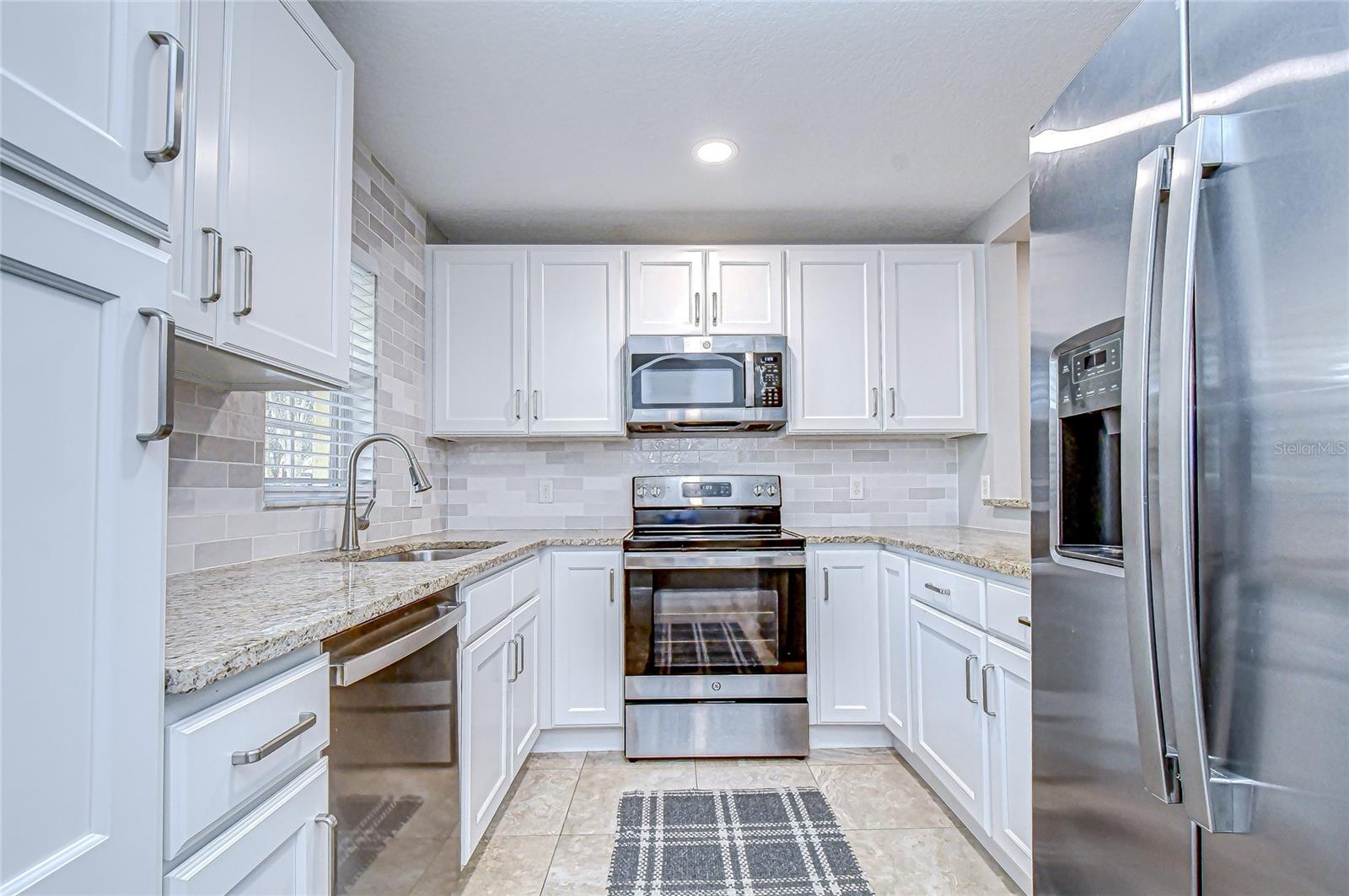 Remodeled kitchen with stainless appliances!