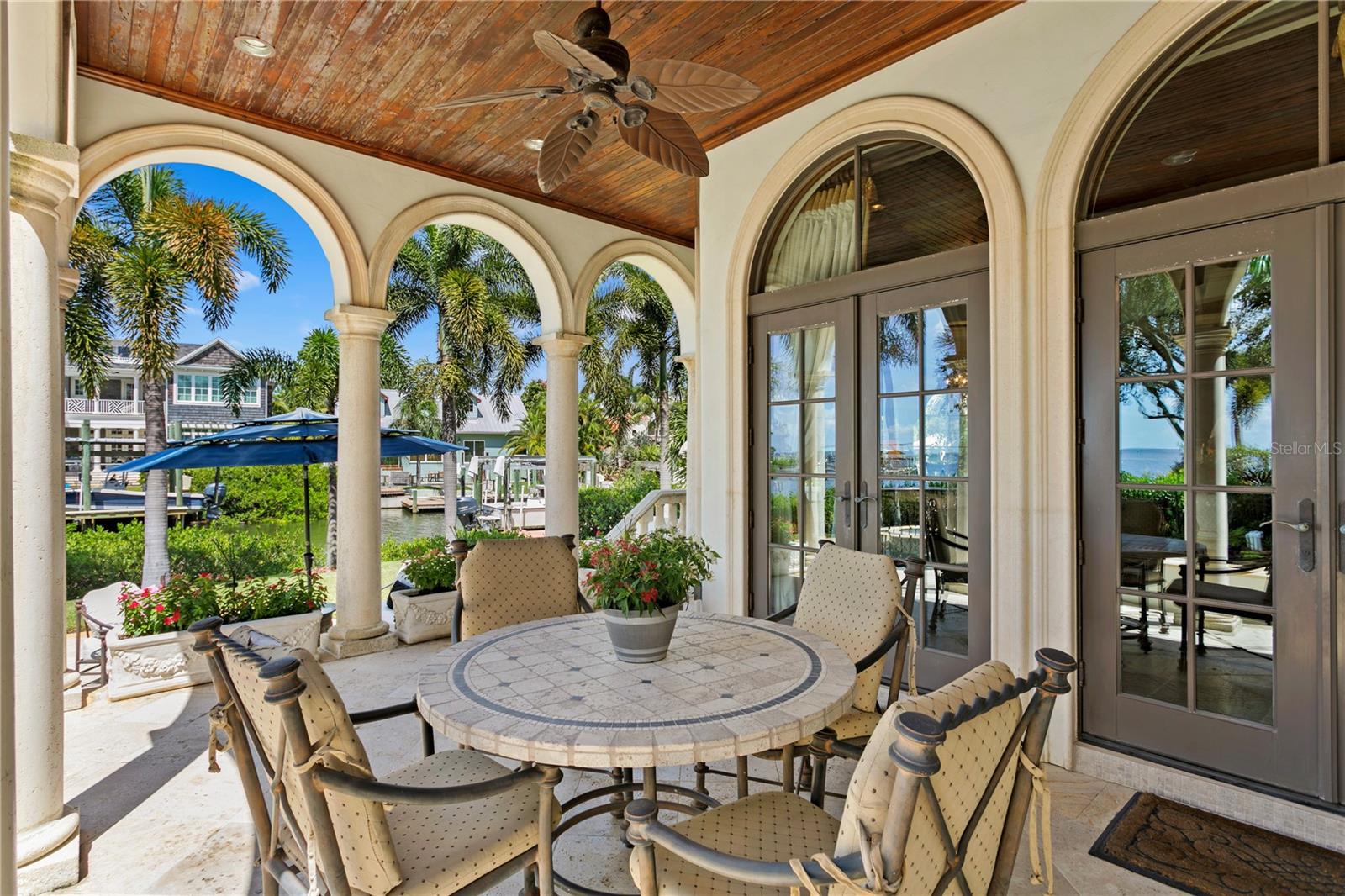 TB8463472 Property Photo