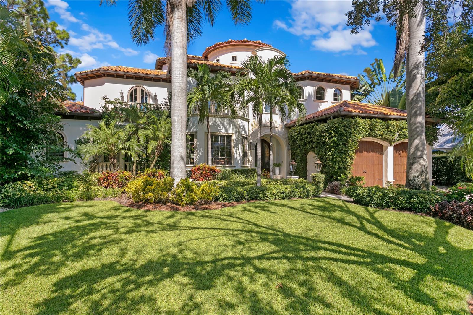 TB8463472 Property Photo