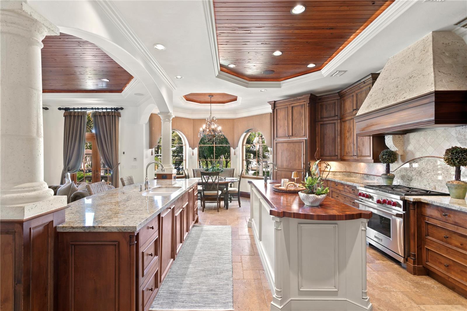 TB8463472 Property Photo