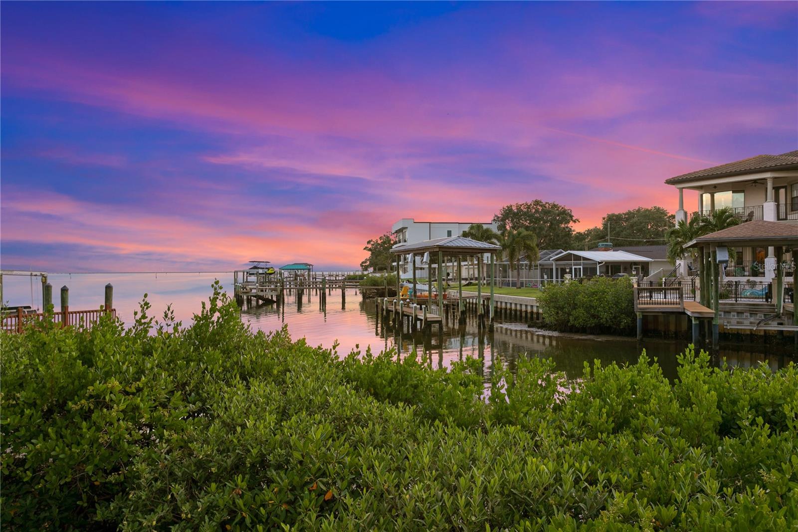 TB8463472 Property Photo