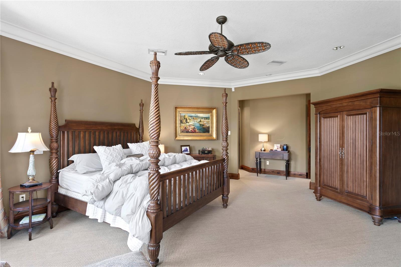 TB8463472 Property Photo