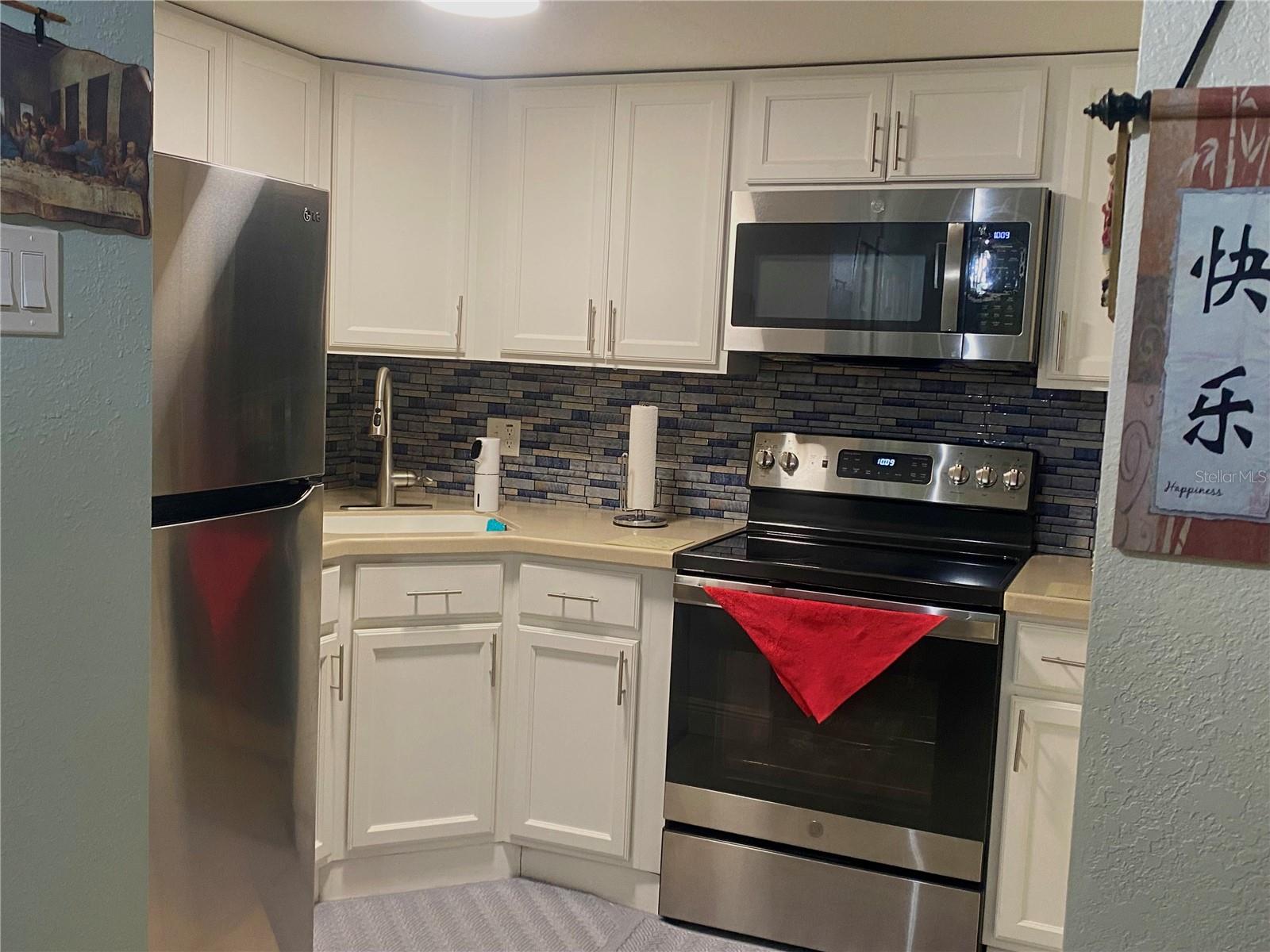 TB8463478 Property Photo