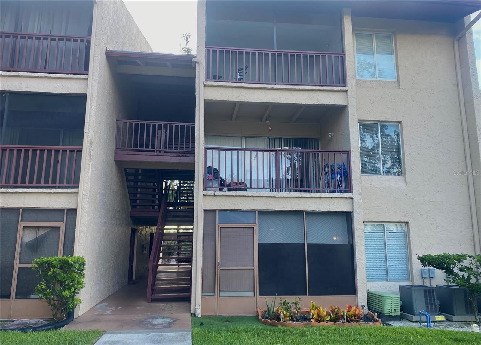 TB8463478 Property Photo