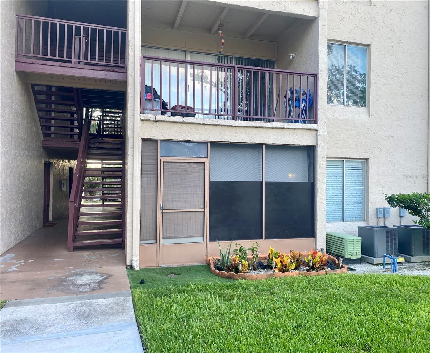 TB8463478 Property Photo