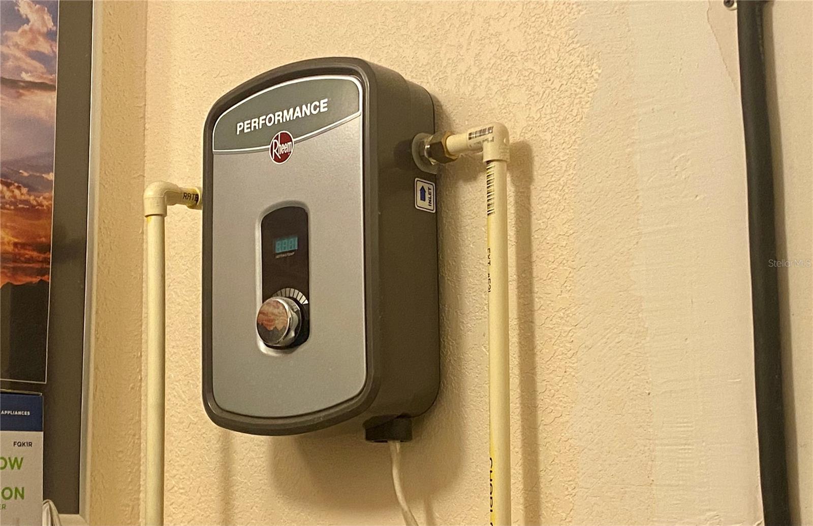 TB8463478 Property Photo