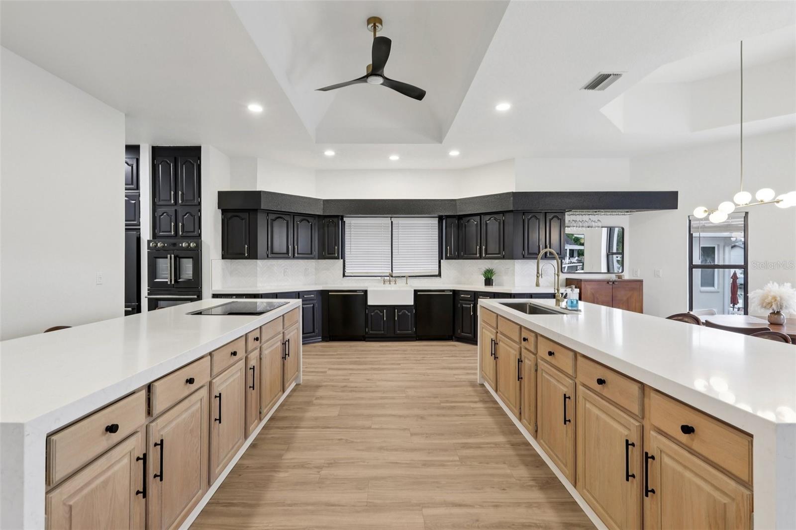 TB8463487 Property Photo