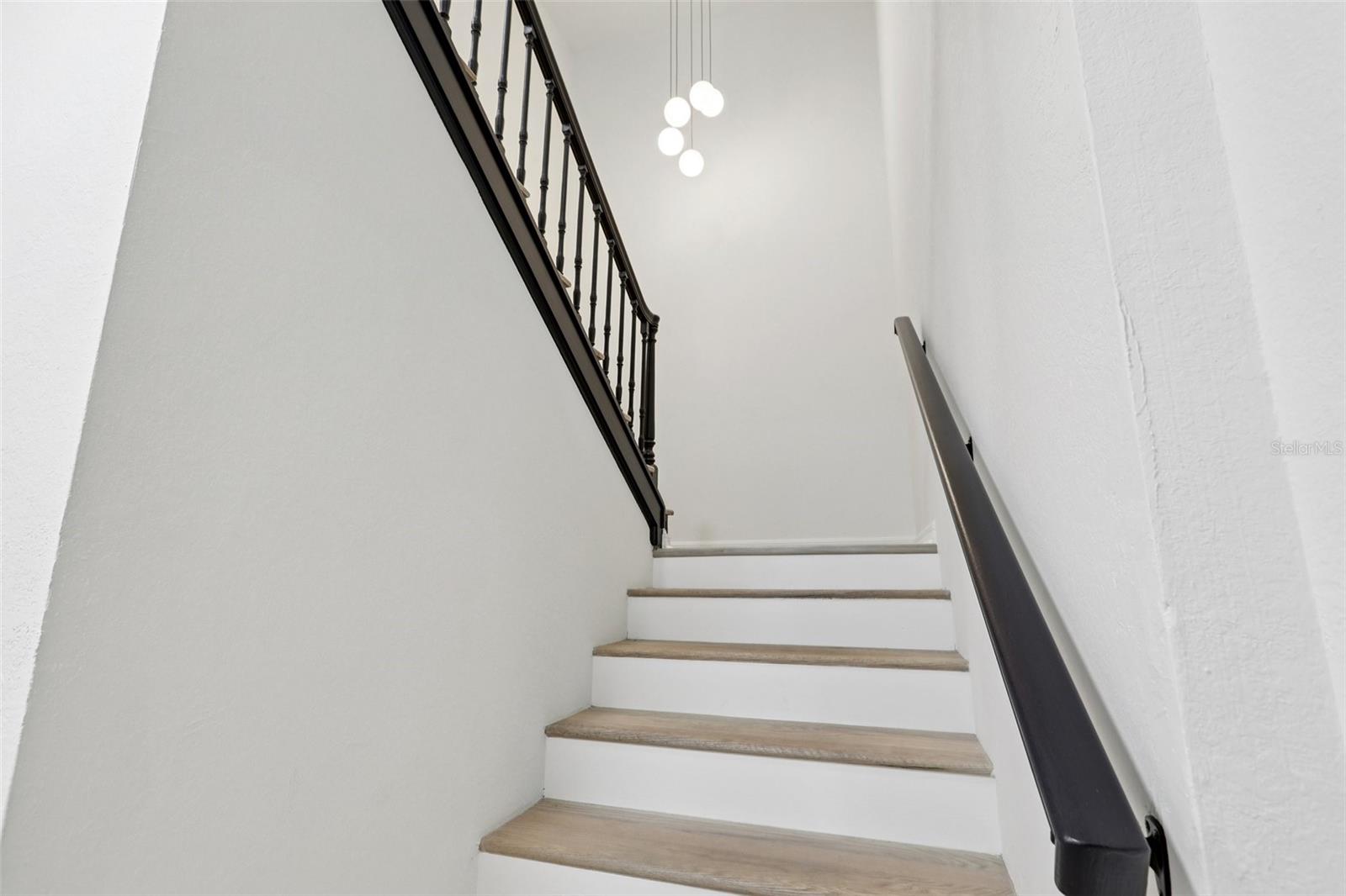 TB8463487 Property Photo