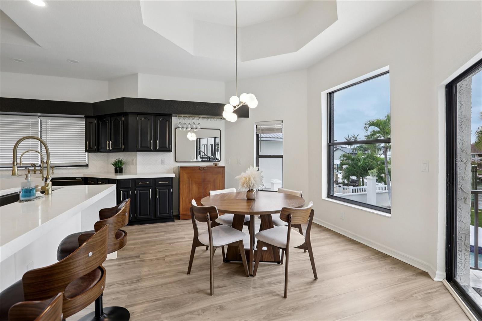 TB8463487 Property Photo