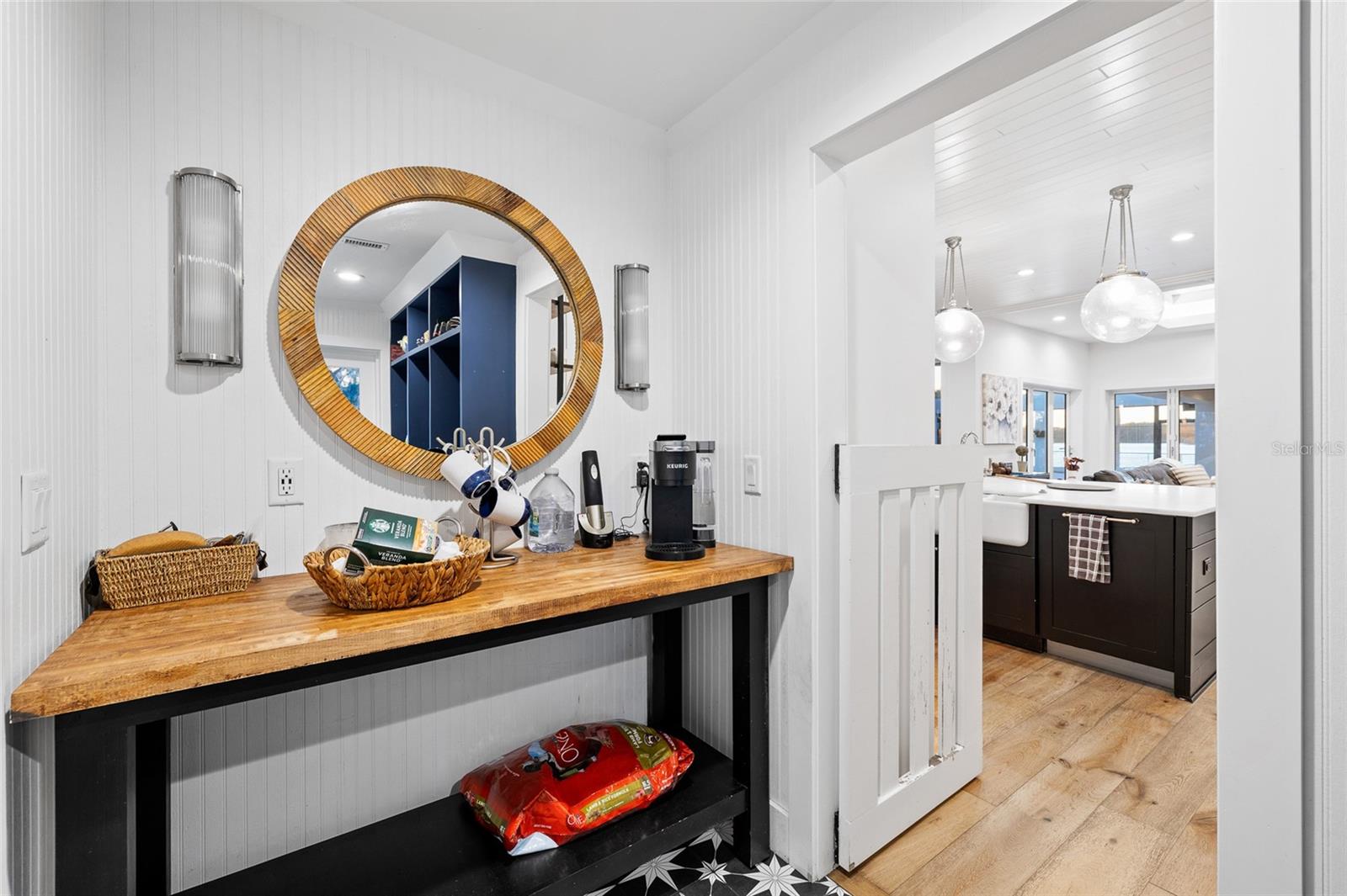 A4677883 Property Photo