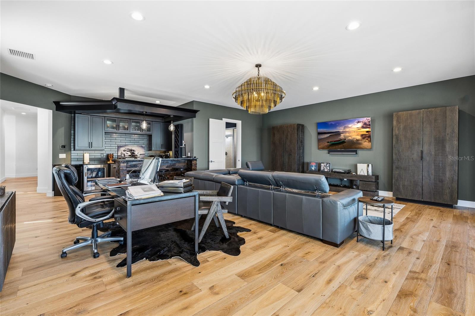 A4677883 Property Photo