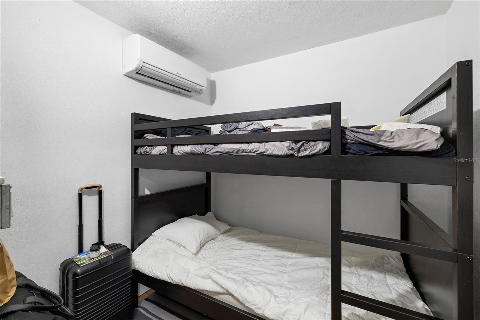 A4677883 Property Photo