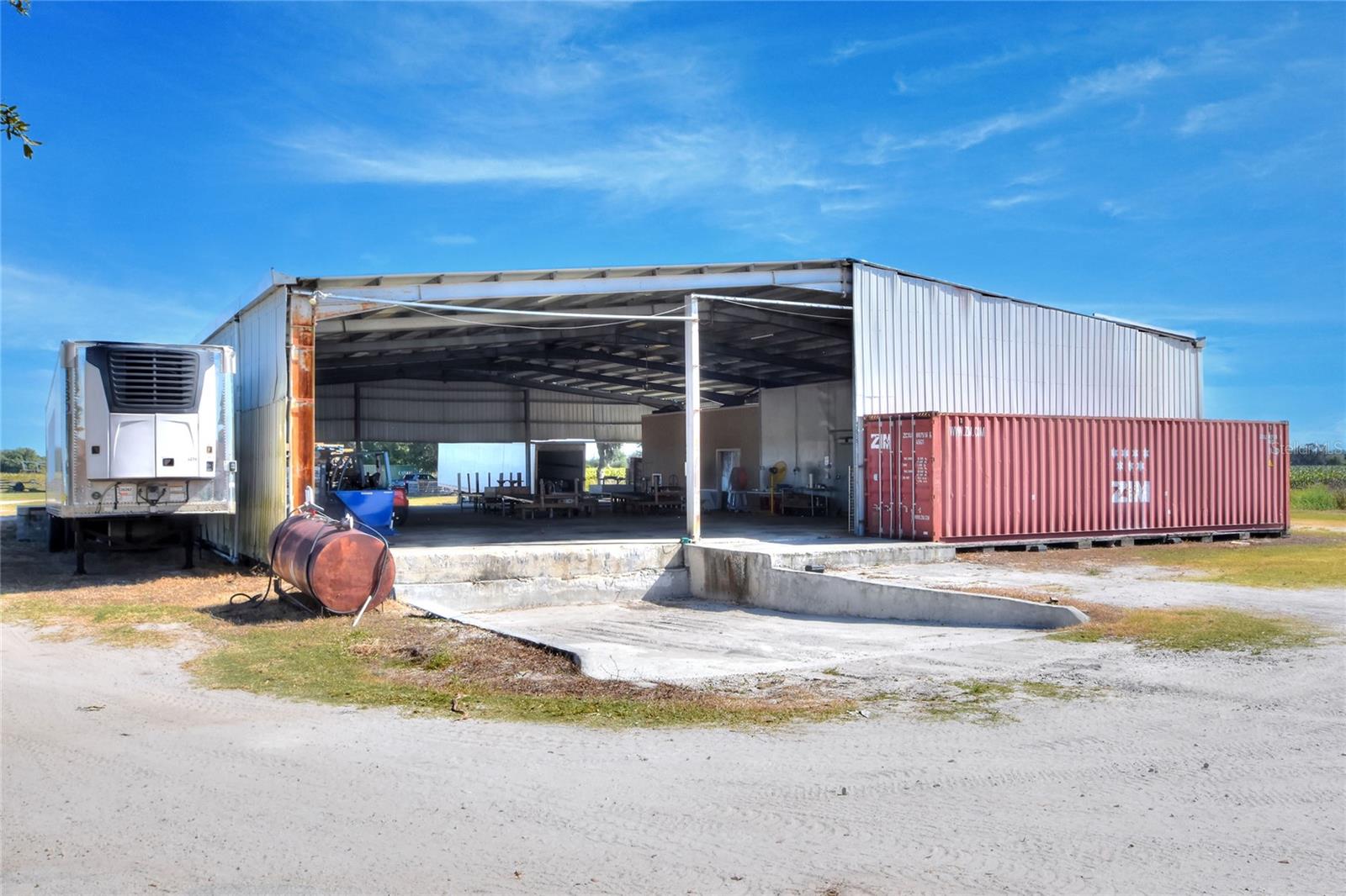 TB8463525 Property Photo