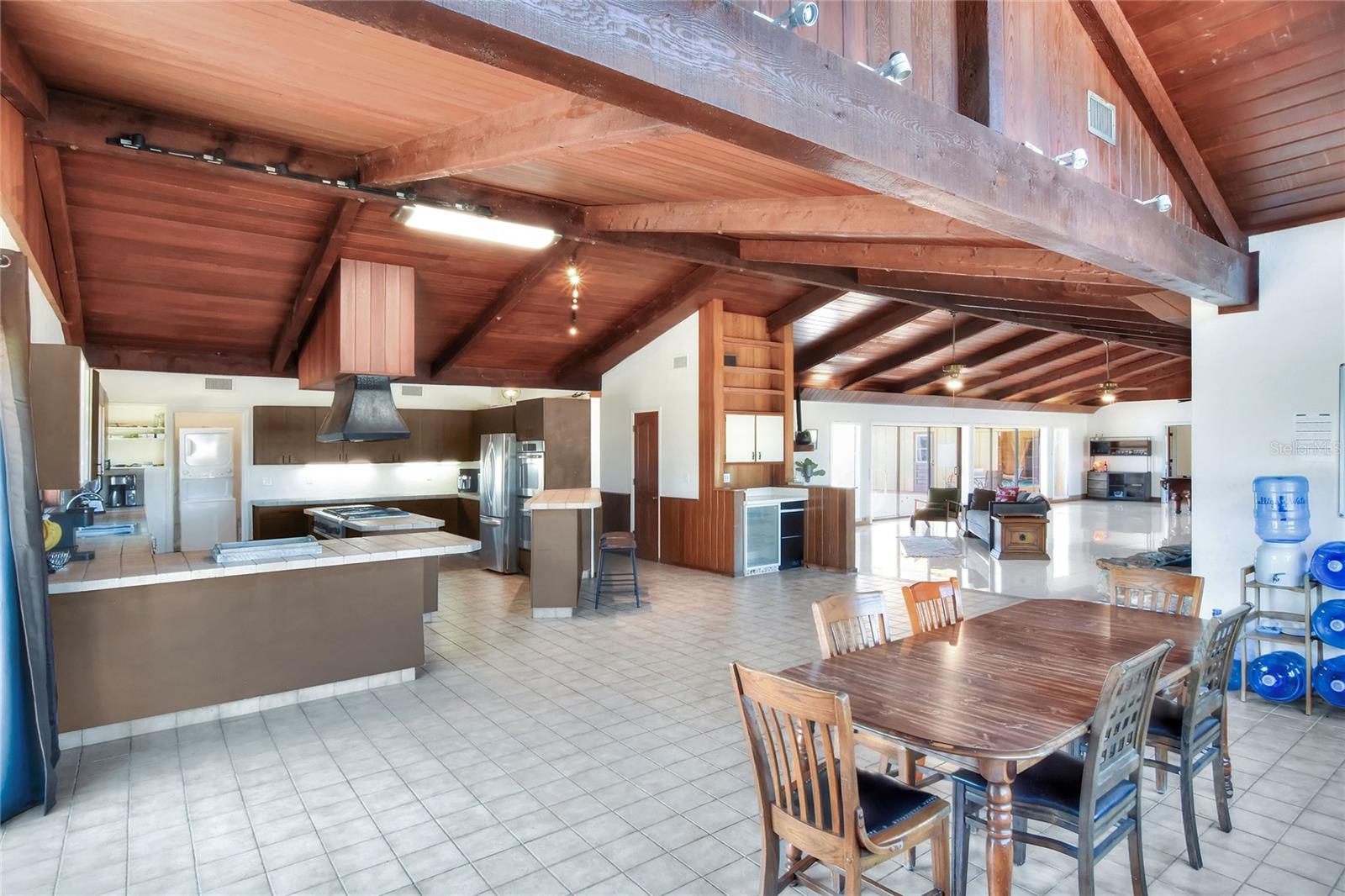 TB8463525 Property Photo