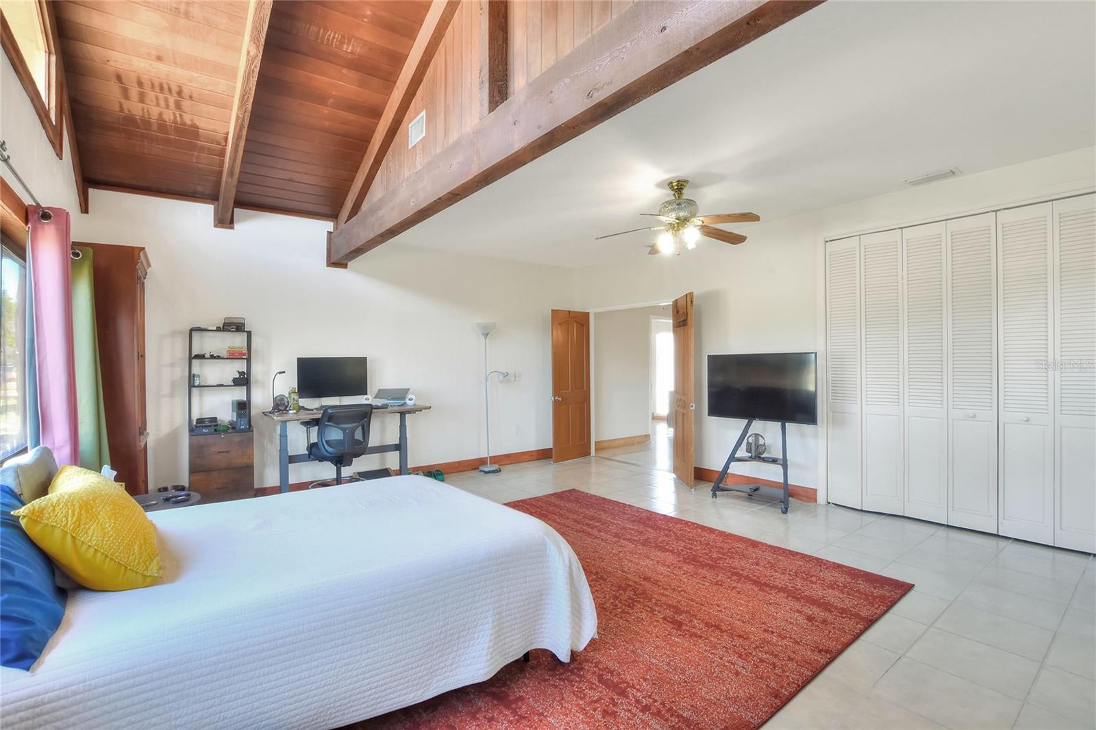 TB8463525 Property Photo