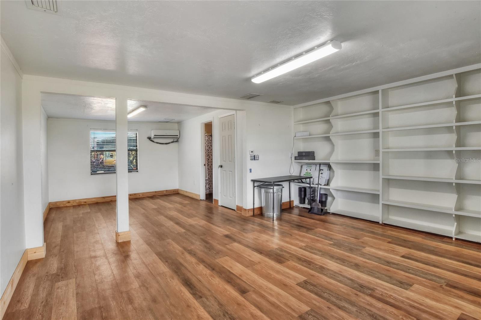 TB8463525 Property Photo