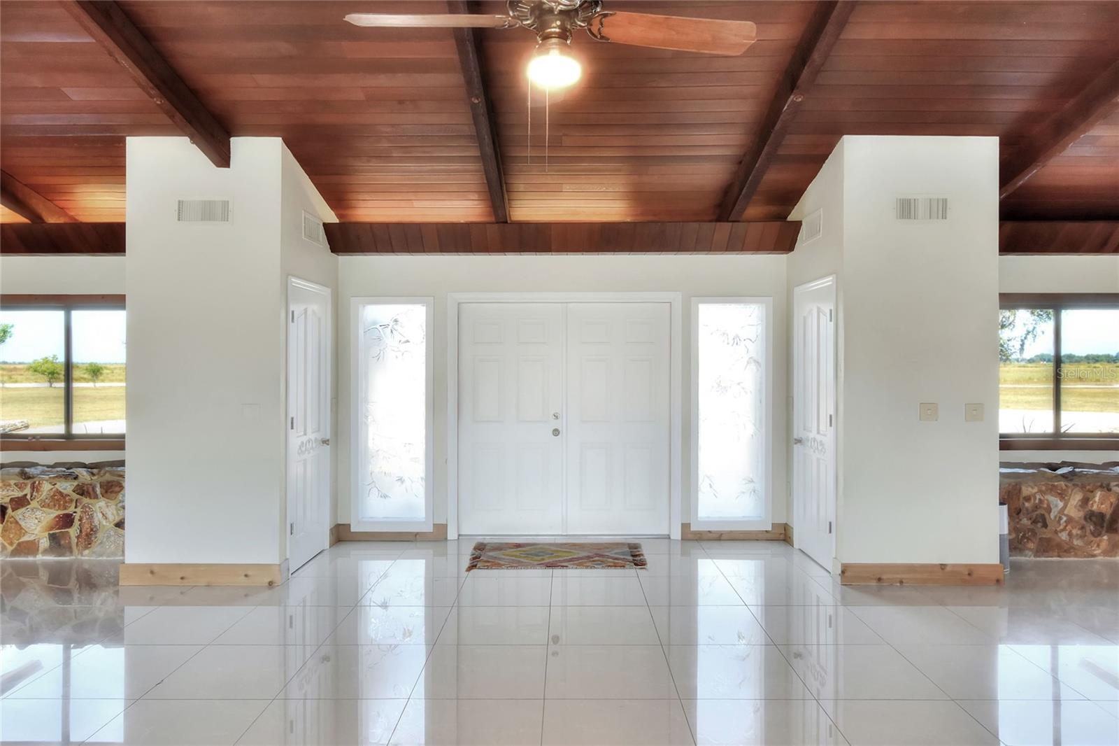 TB8463525 Property Photo