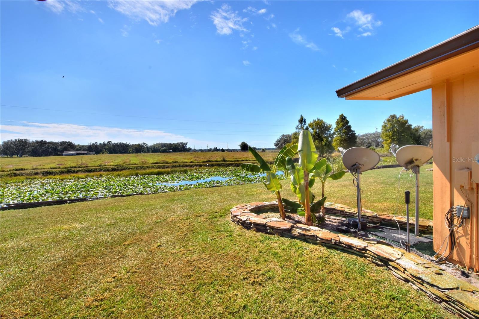 TB8463525 Property Photo