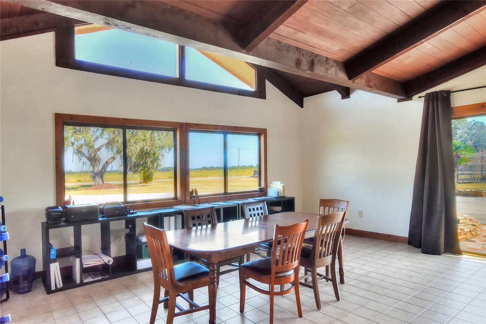 TB8463525 Property Photo