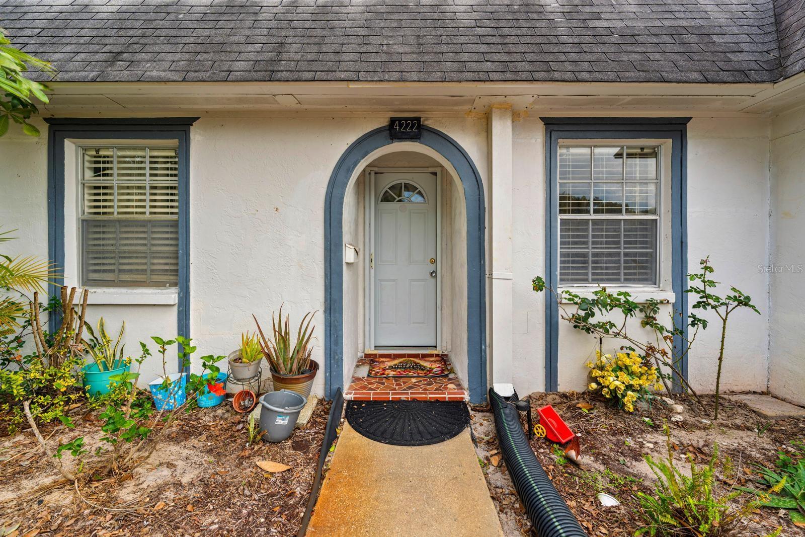 TB8463559 Property Photo