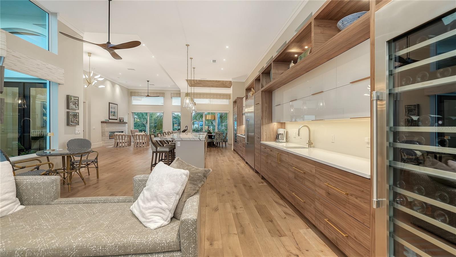 A4677923 Property Photo