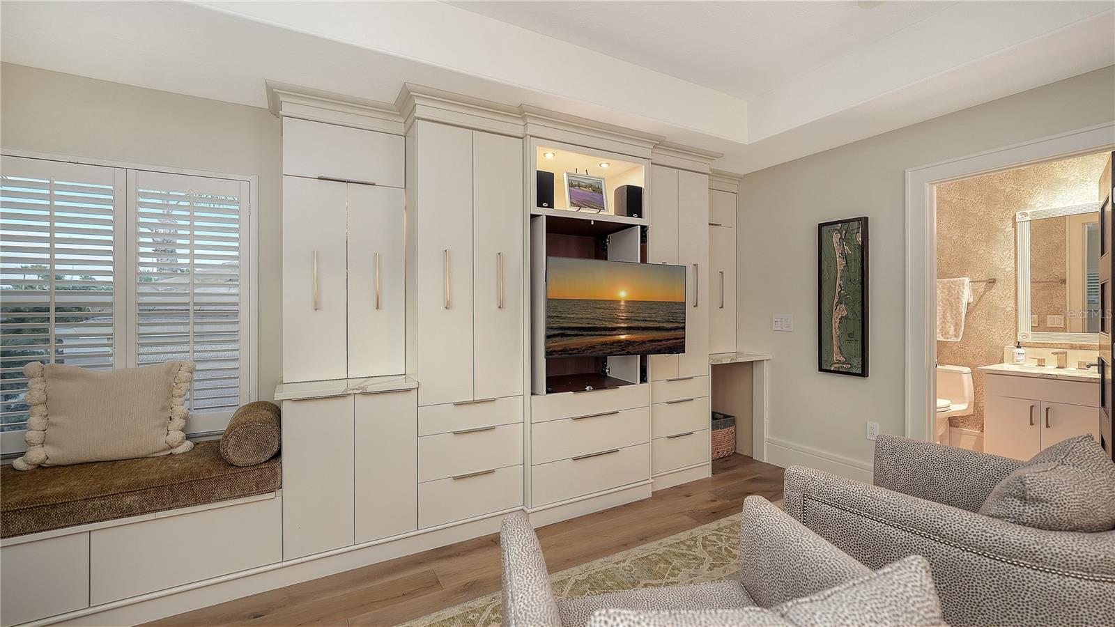 A4677923 Property Photo