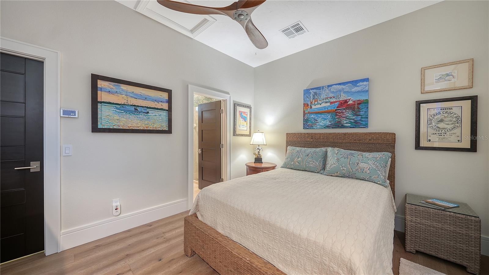 A4677923 Property Photo