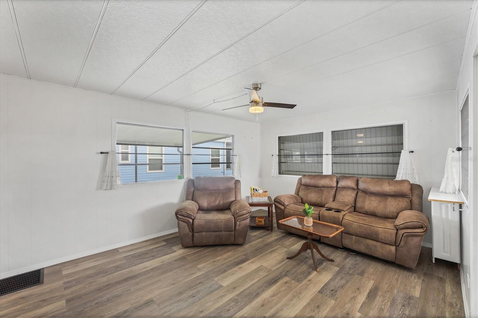 A4677928 Property Photo