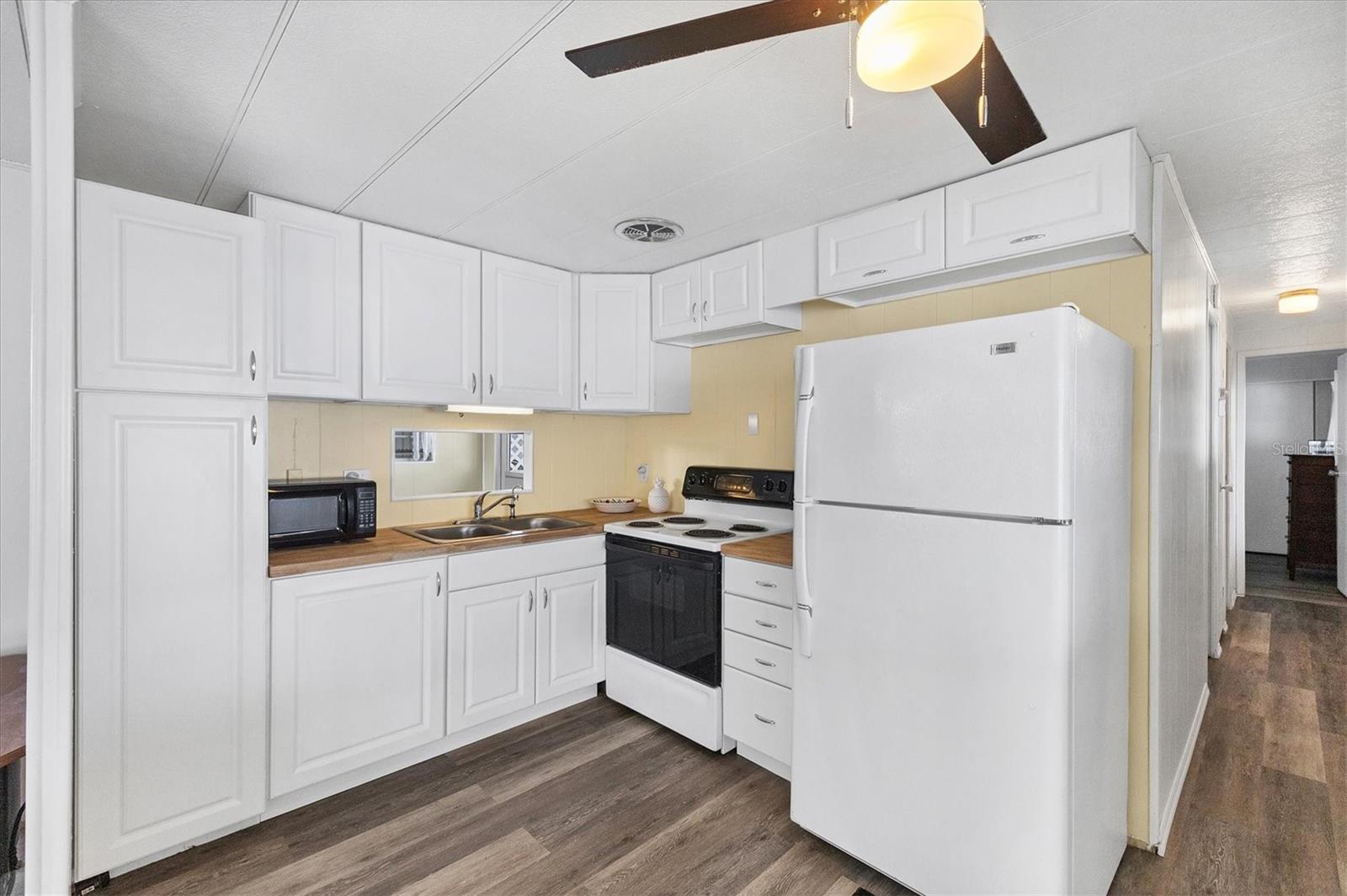 A4677928 Property Photo