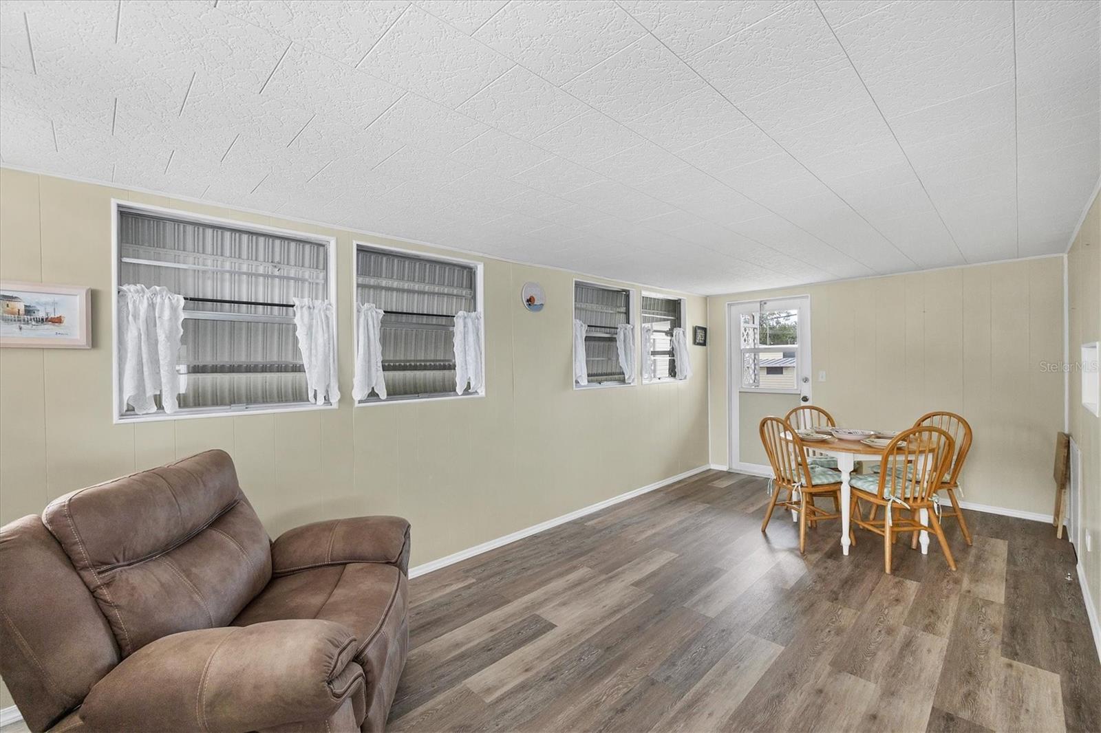 A4677928 Property Photo