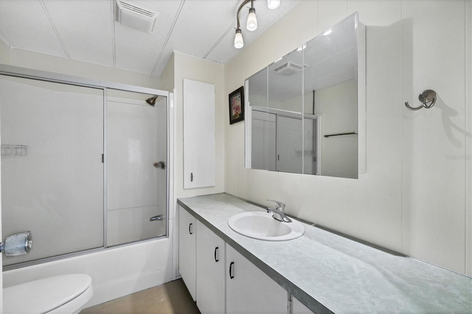 A4677928 Property Photo