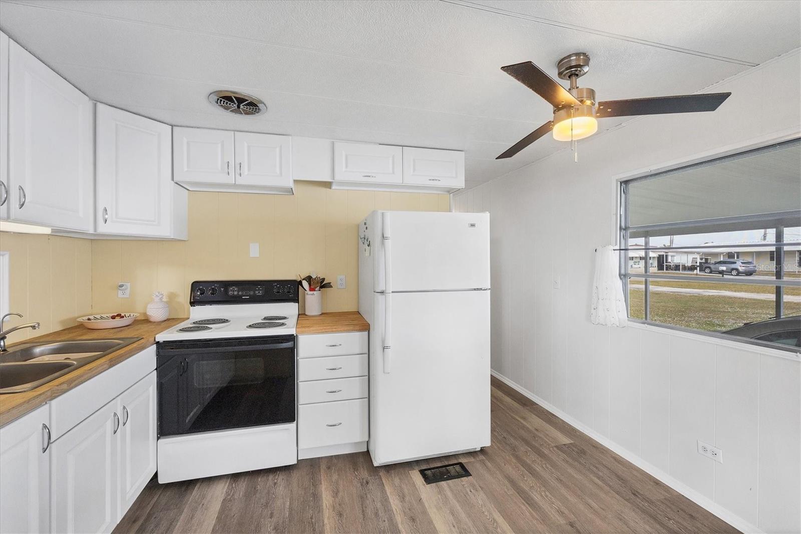 A4677928 Property Photo