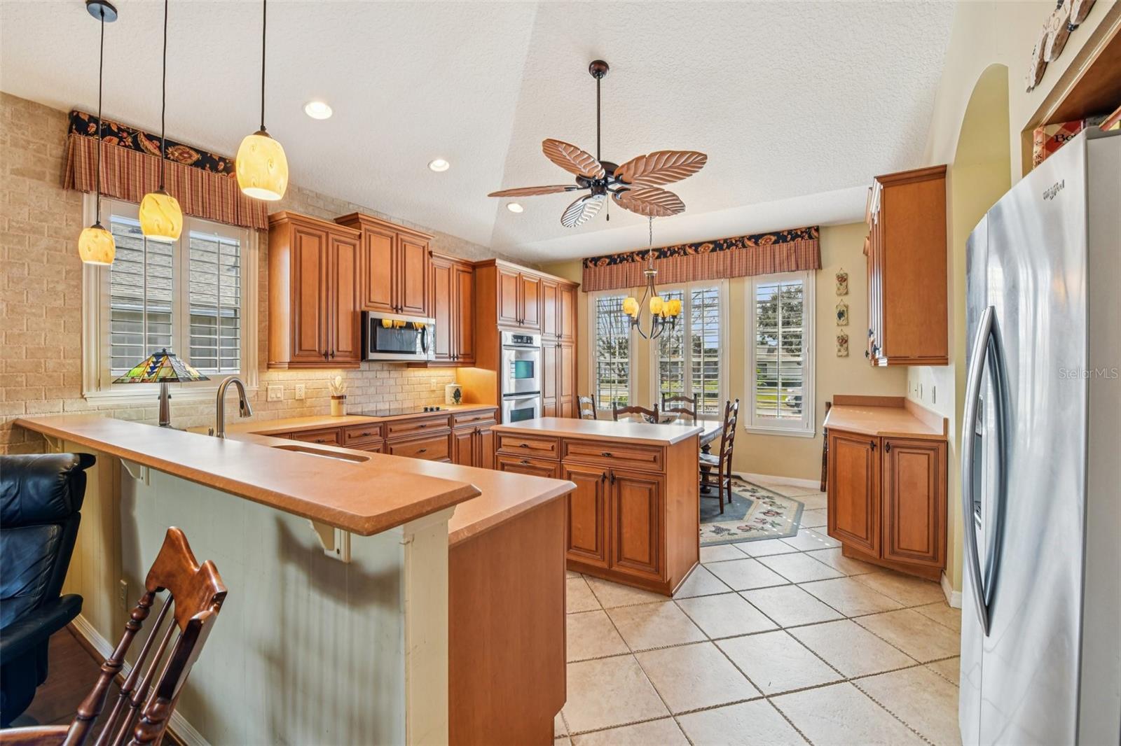 8013 PINE HOLLOW DR, MOUNT DORA, FL, 32757