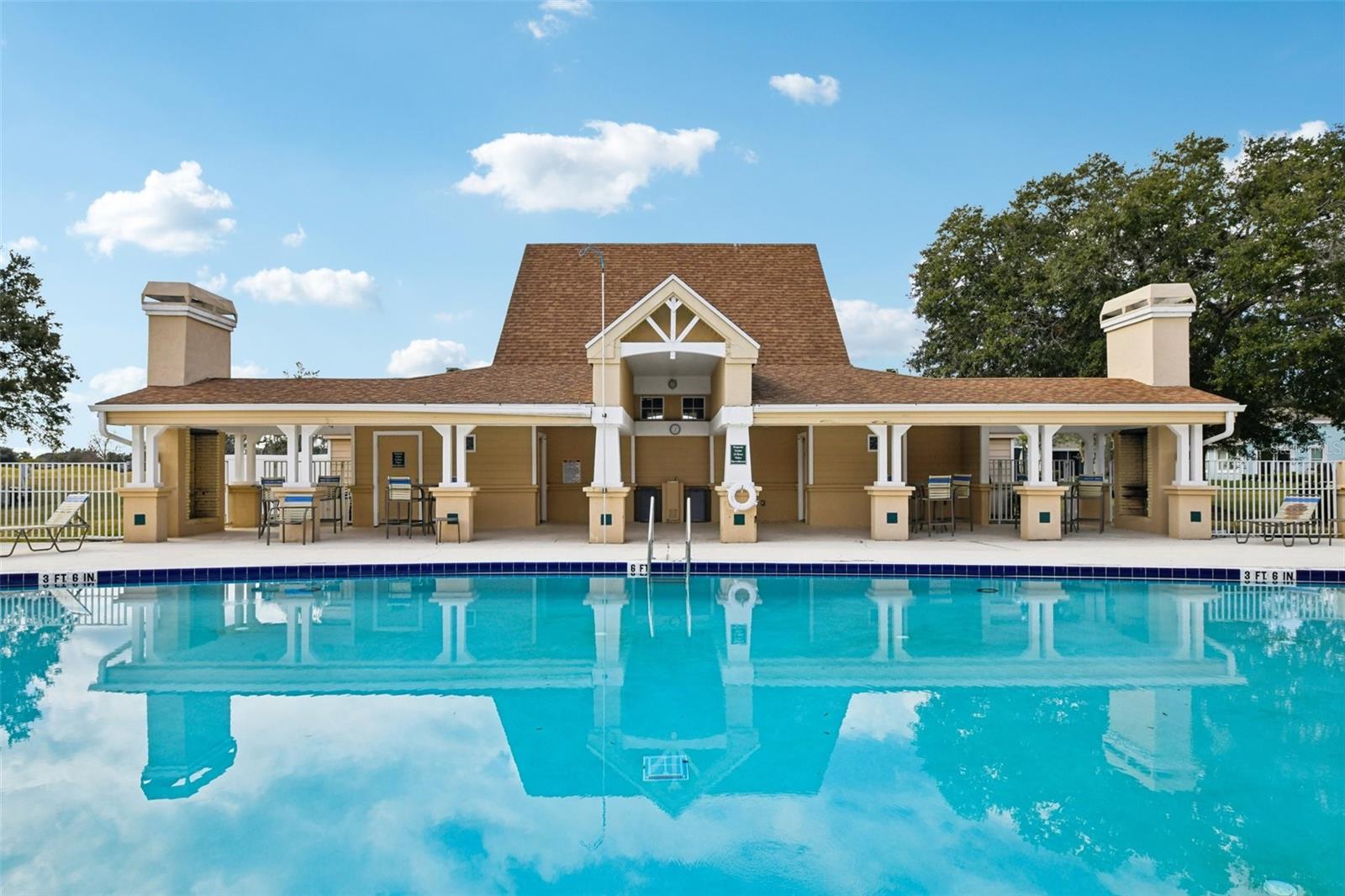 8013 PINE HOLLOW DR, MOUNT DORA, FL, 32757