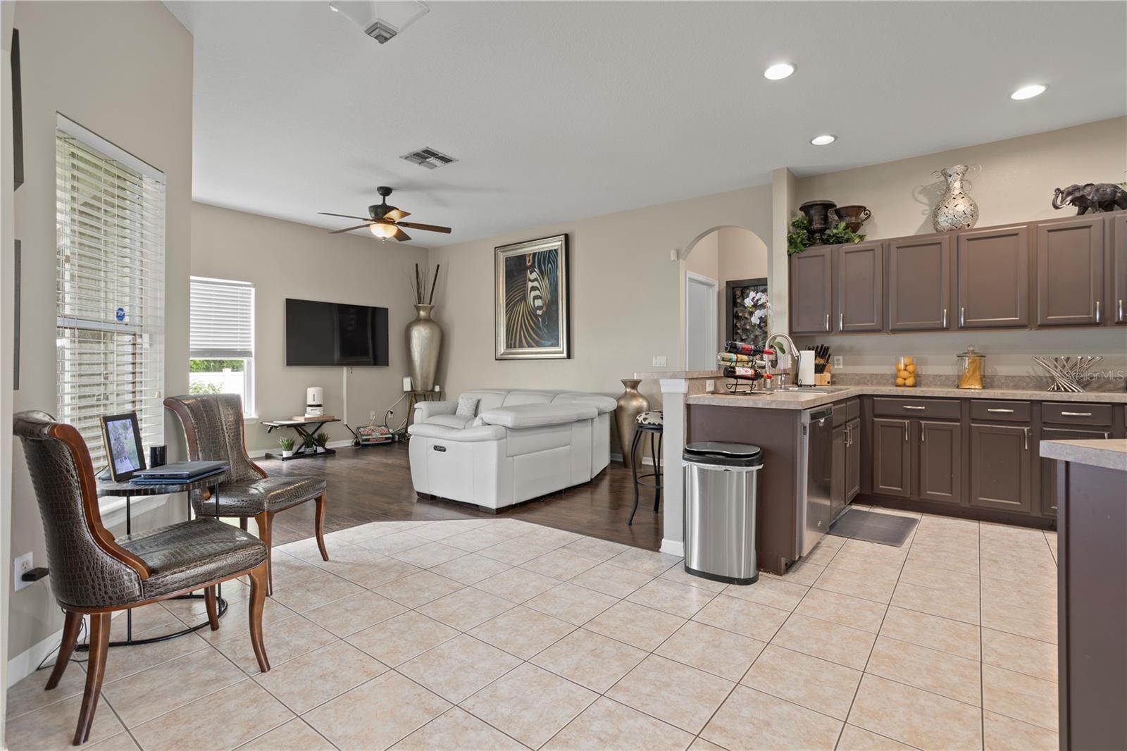 548 CAREY WAY, ORLANDO, FL, 32825