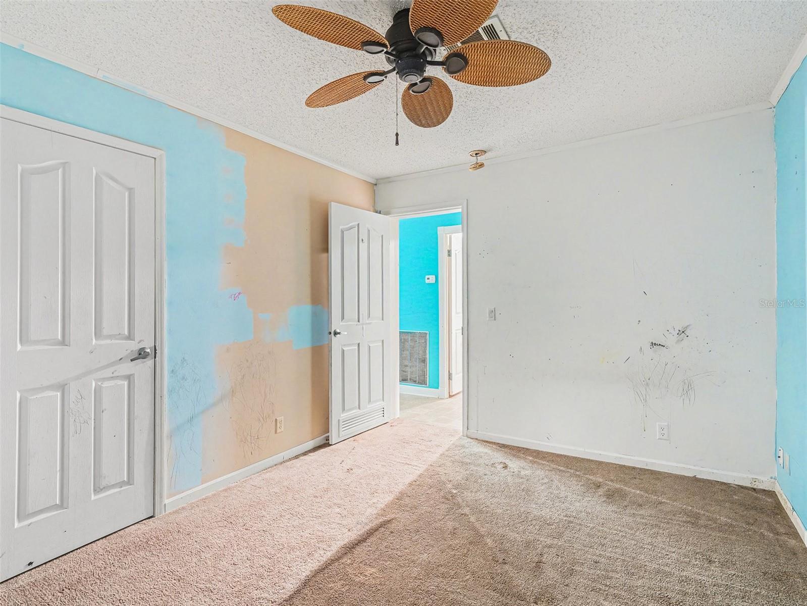 TB8463621 Property Photo