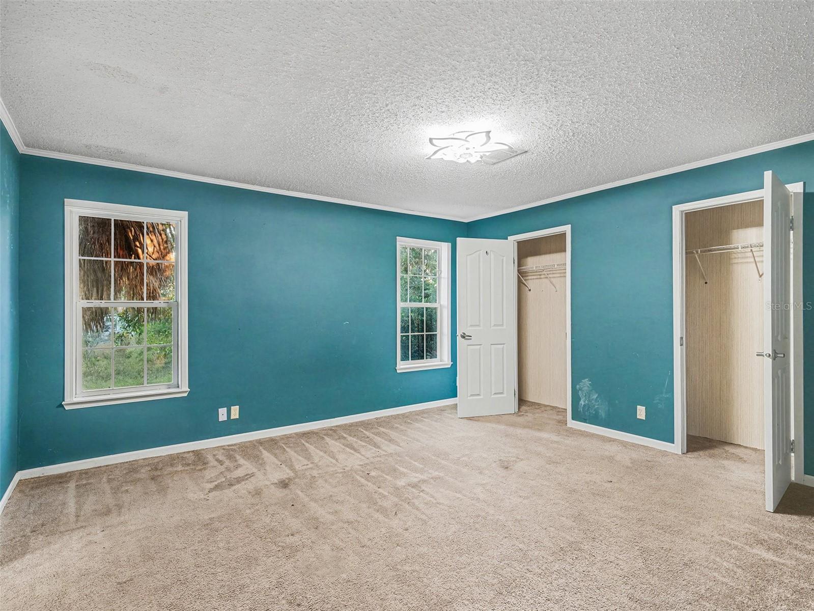 TB8463621 Property Photo