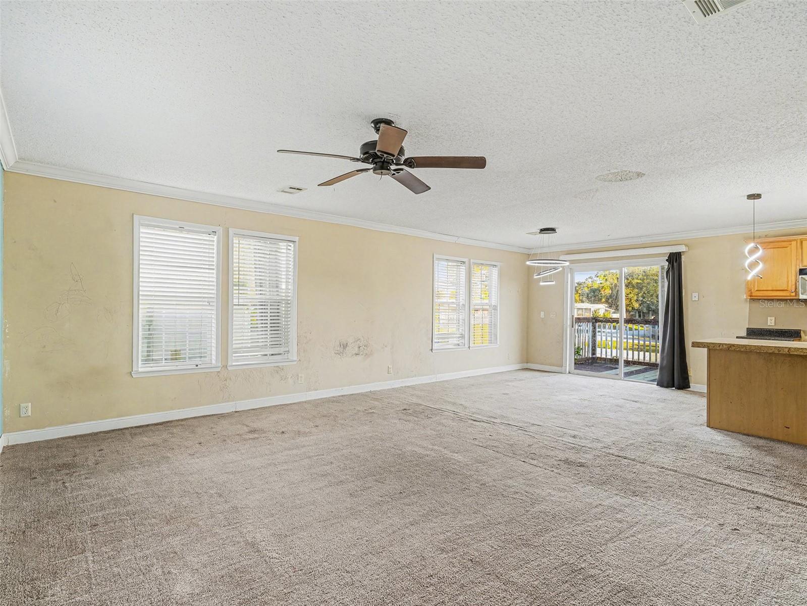 TB8463621 Property Photo