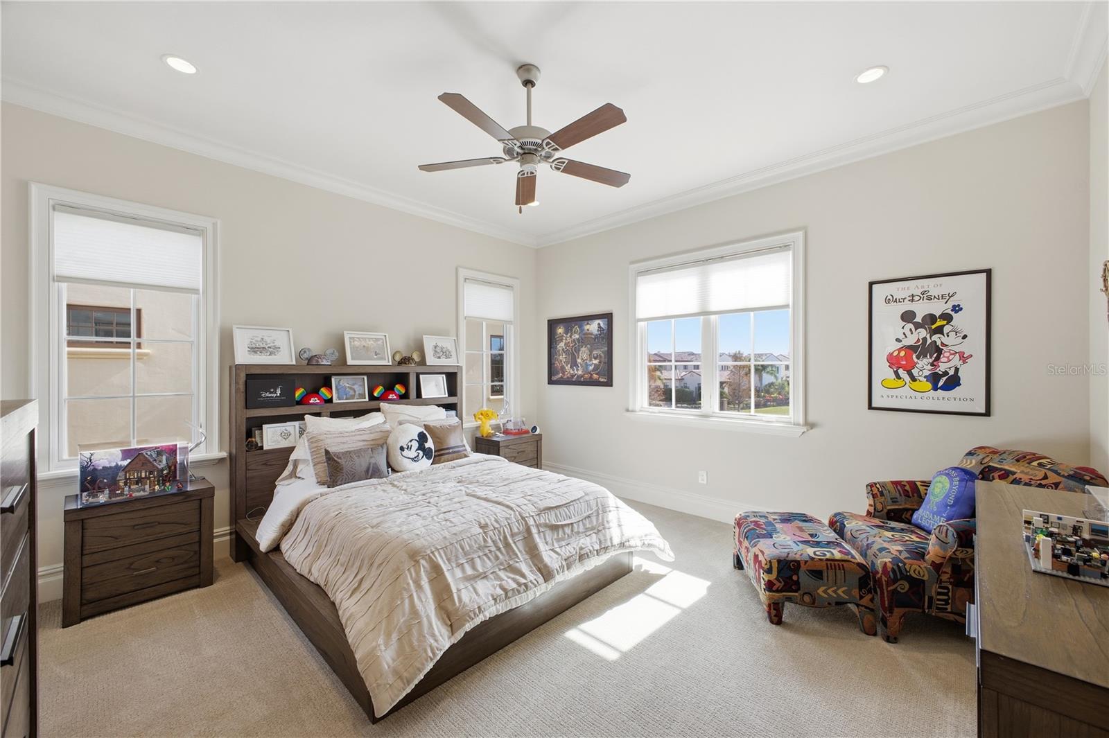 O6373084 Property Photo