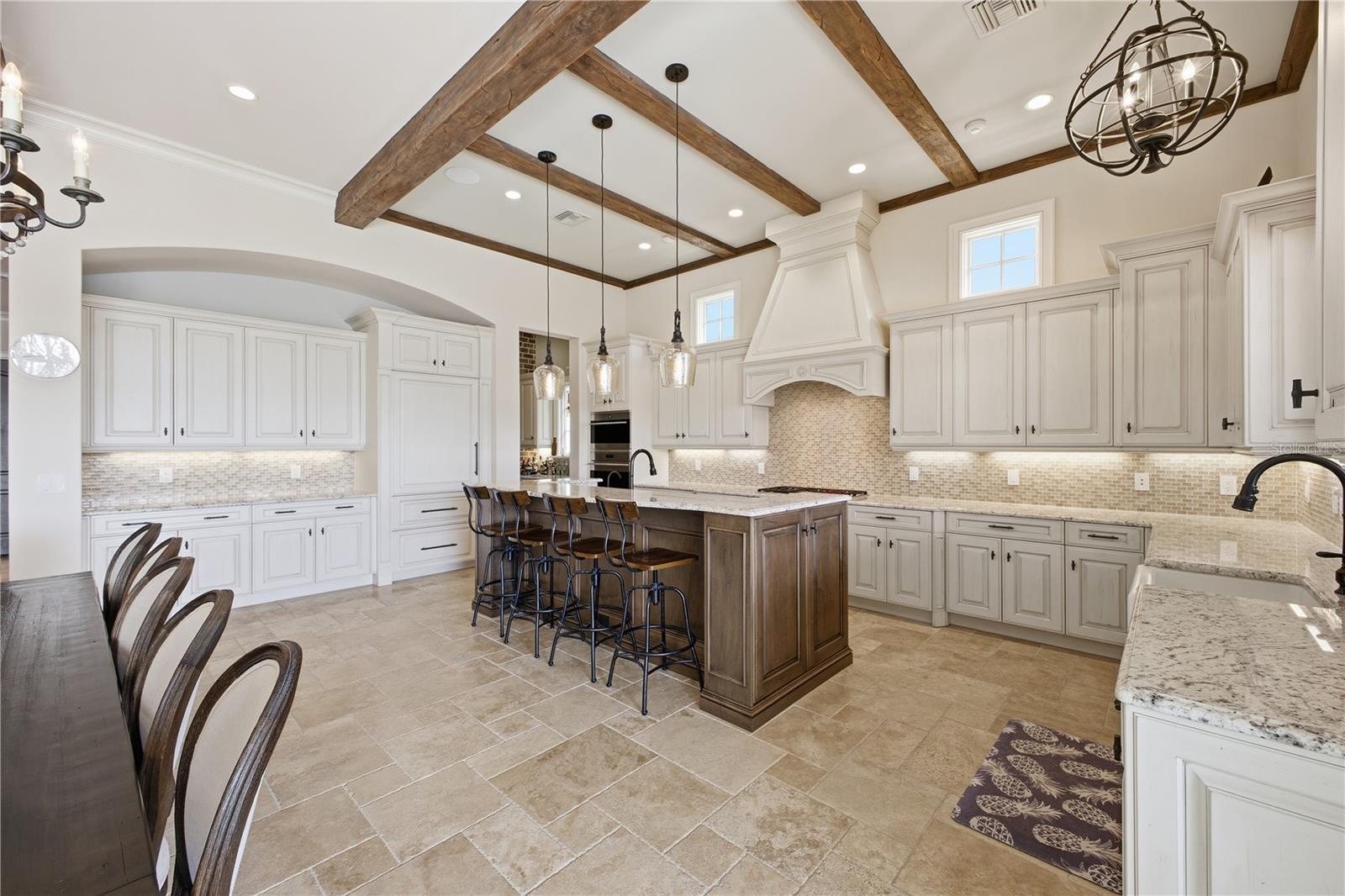 O6373084 Property Photo