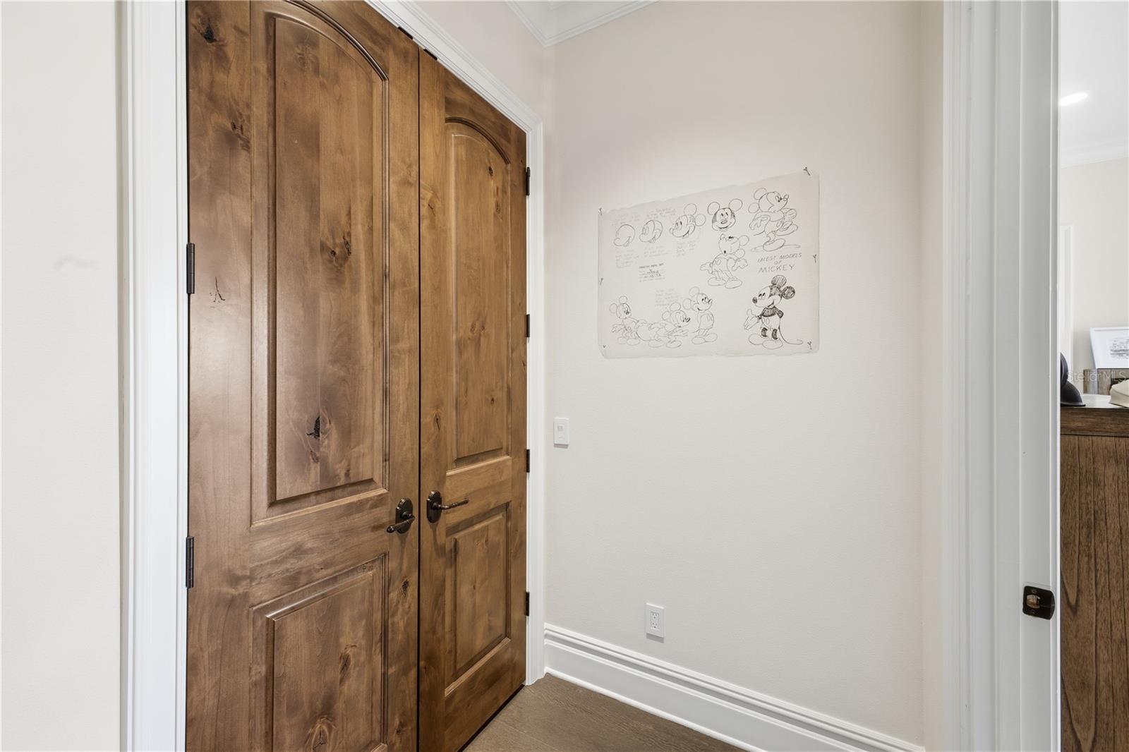 O6373084 Property Photo