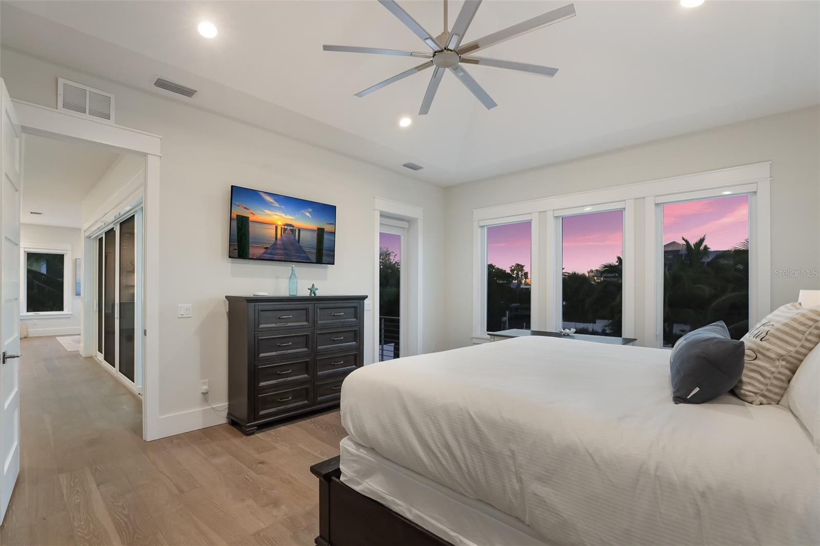 A4677955 Property Photo