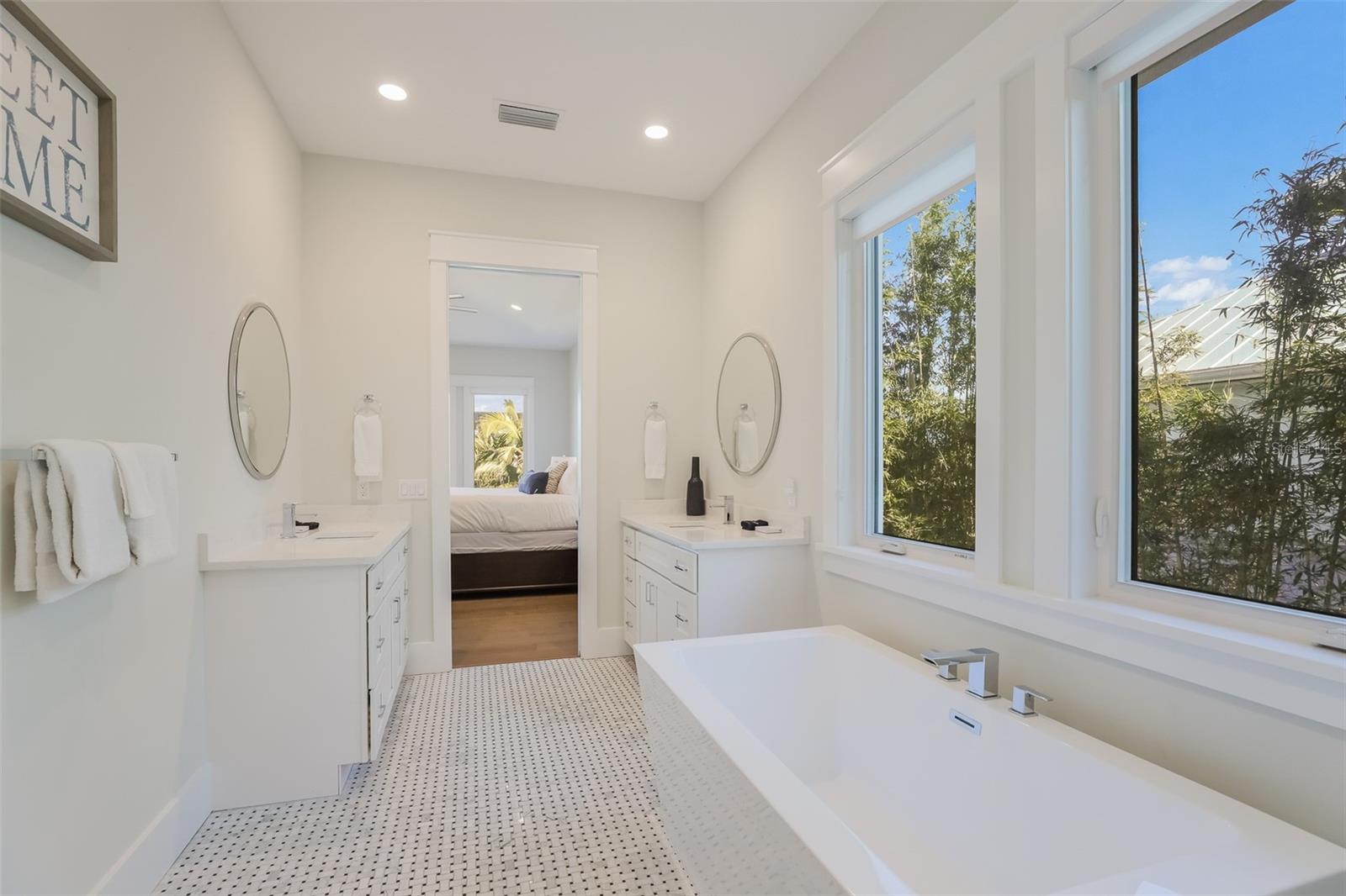 A4677955 Property Photo