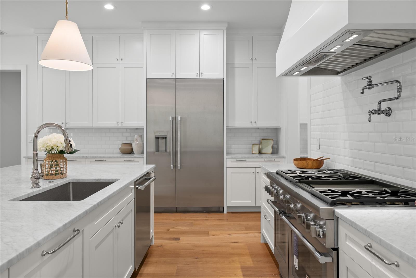 TB8463669 Property Photo