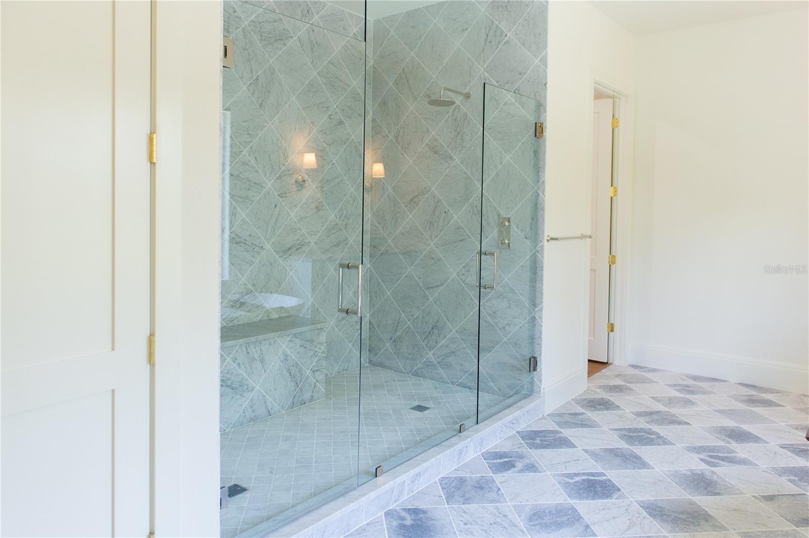 TB8463669 Property Photo