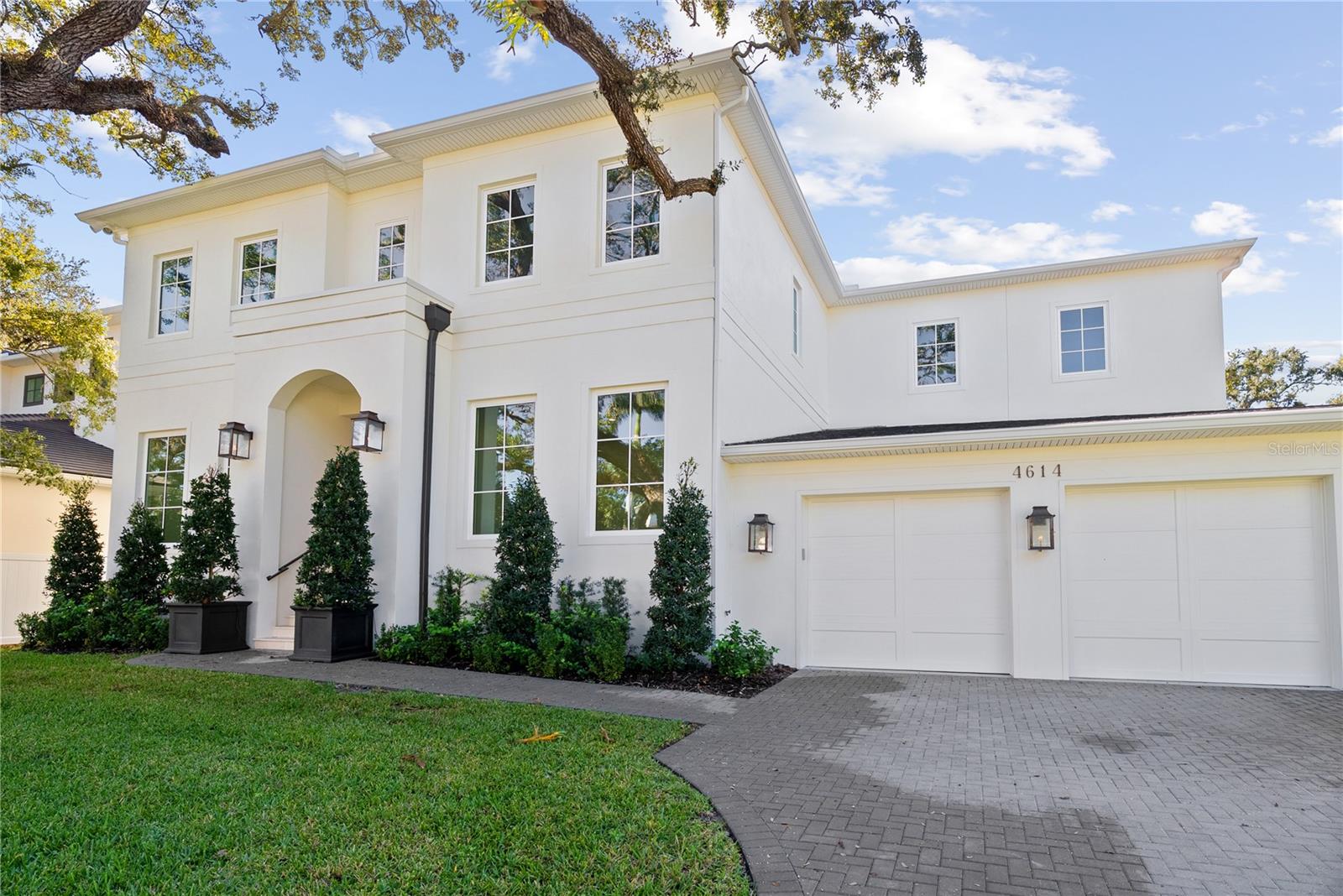 TB8463669 Property Photo